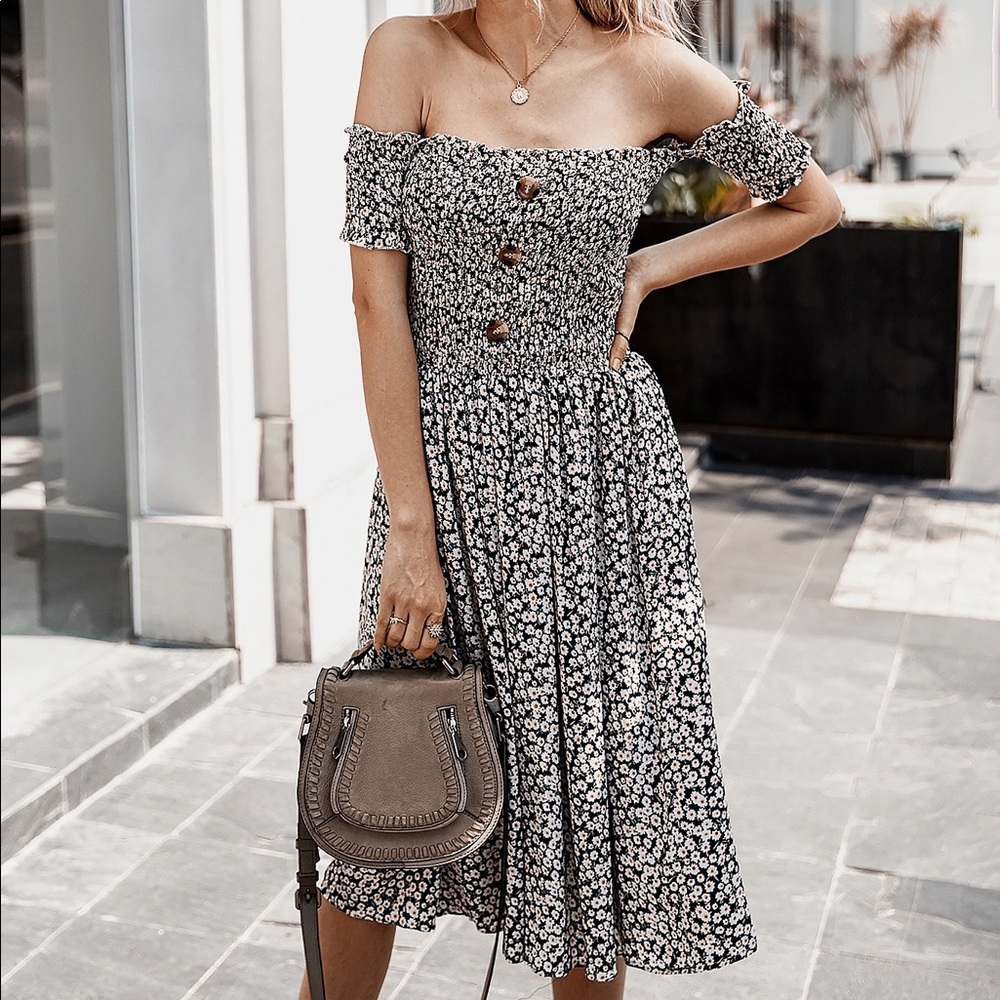 💖🆕Navy Floral Off The Shoulder Midi Dress - Picture 4 of 6